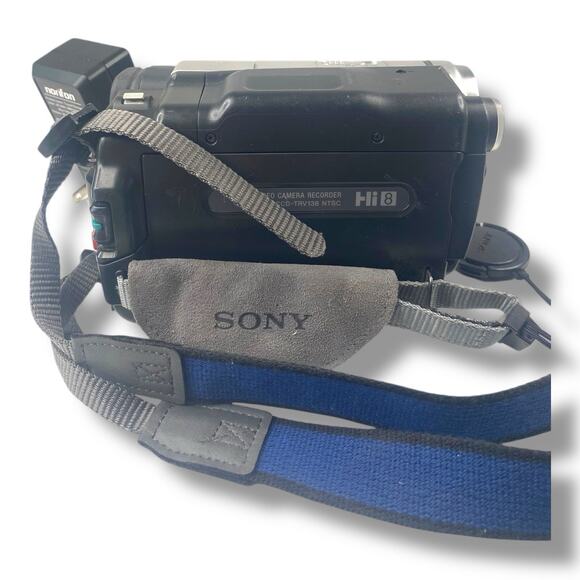 Sony CCD-TRV138 Hi8 8mm Video Camera Camcorder TESTED FOR PARTS ONLY DEFECTIVE - Picture 4 of 5